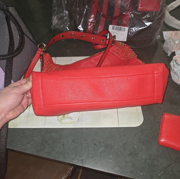 🍁🍂SET !!!Nwot Michael Michael Kors Stud Embellished Leather Hobo - Picture 7 of 12